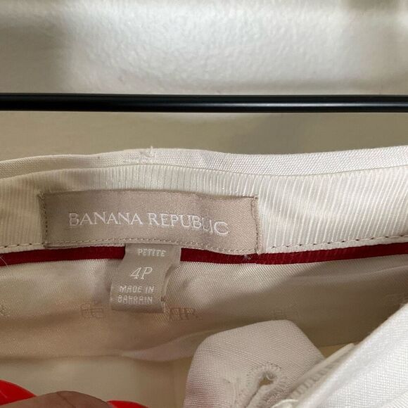 Banana Republic Mid Rise Slacks - Picture 5 of 8
